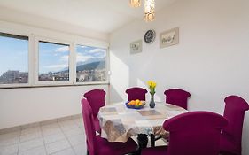 Edita - Apartment In Town Centre