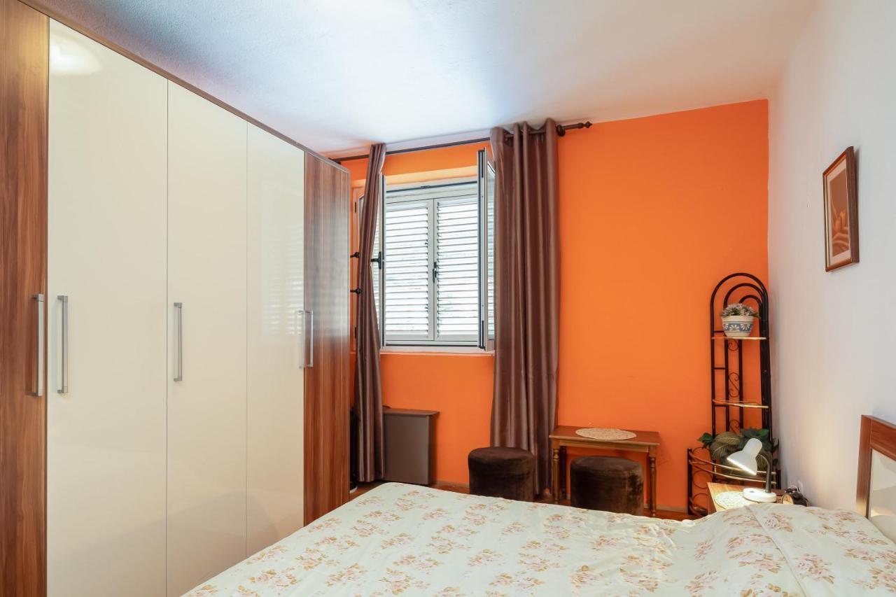 Edita - Apartment In Town Centre Makarska Zewnętrze zdjęcie